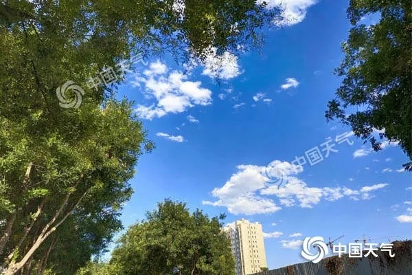 石家庄的天气，四季分明，冷暖自有章法